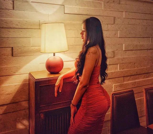 小罗代言米乐体育app下载手机版